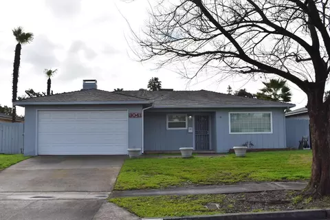 3041 W Acacia Ave, Fresno, CA 93722