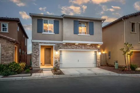 160 Mission Dr S, Madera, CA 93636
