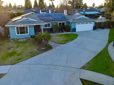 1490 W Pinedale Ave, Fresno, CA 93711