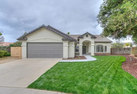 2306 E Rush Ave, Fresno, CA 93730