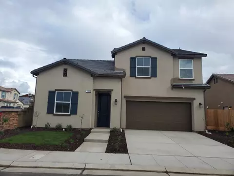 435 Talus Way S, Madera, CA 93636