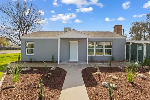 1234 Fitzgerald Ln, Hanford, CA 93230