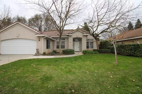 5467 W Bedford Ave, Fresno, CA 93722