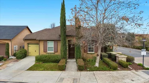 3755 Richmond Ave, Clovis, CA 93619
