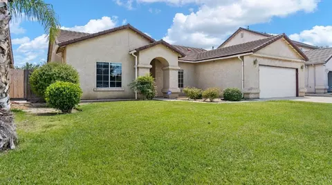 991 Maple Ave, Fowler, CA 93625