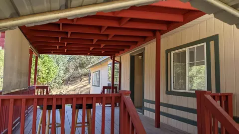 50635 Daffodil Ln, Squaw Valley, CA 93675