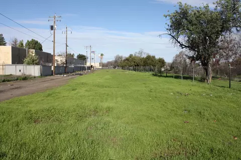 0 0000, Fresno, CA 93706