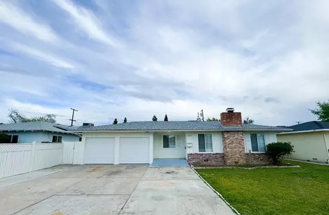 3834 E Andrews Ave, Fresno, CA 93726