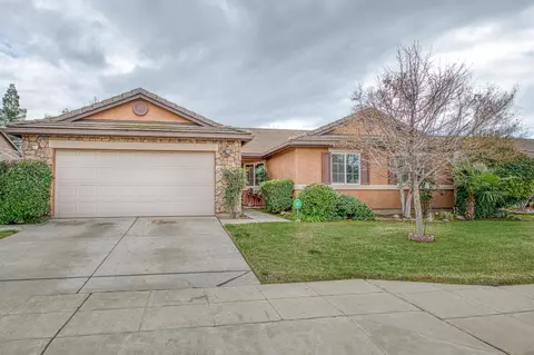 6367 E Heaton Ave, Fresno, CA 93727