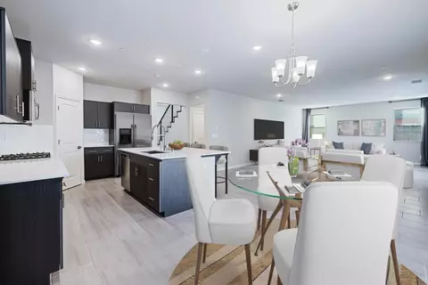 4133 Sussex Ave, Clovis, CA 93619