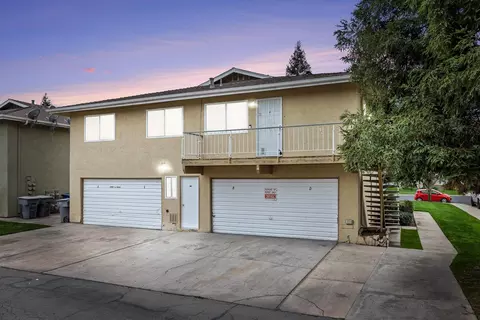 432 W Alamos Ave #4, Clovis, CA 93612