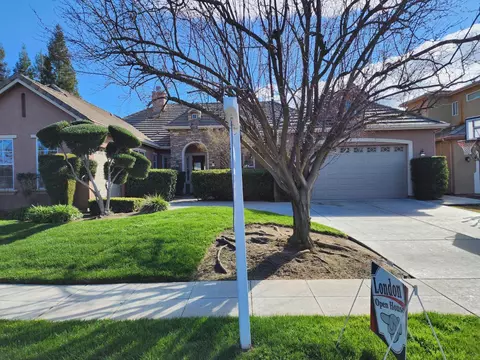 352 Omaha Ave, Clovis, CA 93619