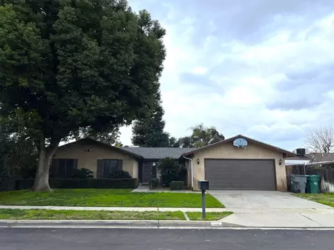 383 N Martha Ave, Fresno, CA 93727