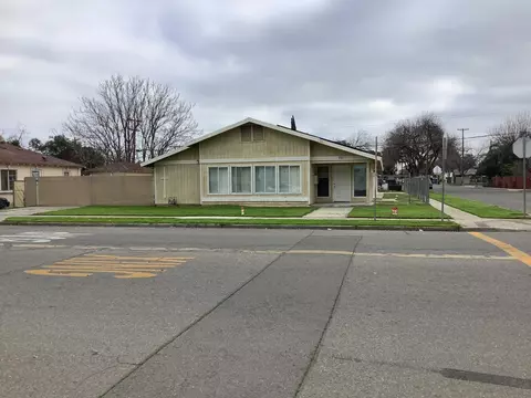 211 S Barton Ave, Fresno, CA 93702