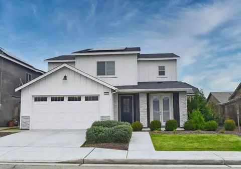 2145 Agua Dulce Ave, Clovis, CA 93619