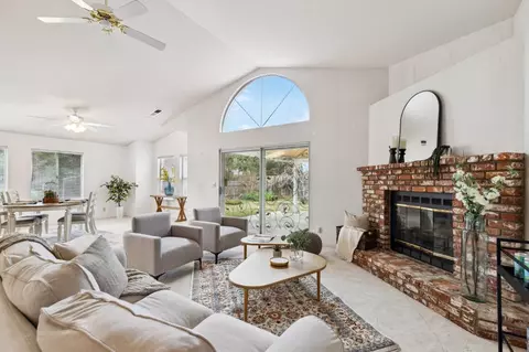 768 Amber Ave, Clovis, CA 93611
