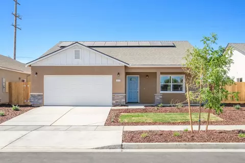 1972 W Idlewood Way, Hanford, CA 93230