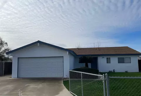 200 Pescara Way, Madera, CA 93638