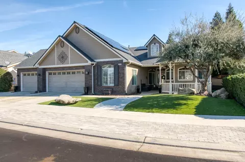 1623 N Dewitt Ave, Clovis, CA 93619