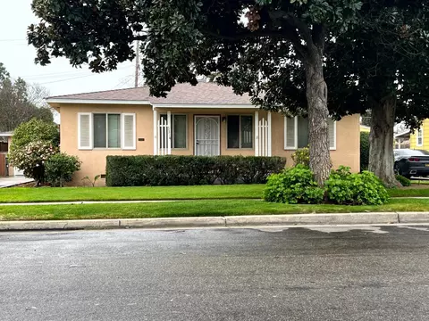 3314 E Lansing Way, Fresno, CA 93726