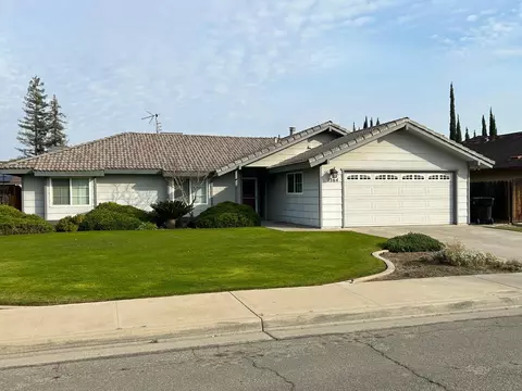 1364 Cooper St, Selma, CA 93662