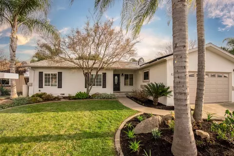 1556 Pico Ave, Clovis, CA 93611