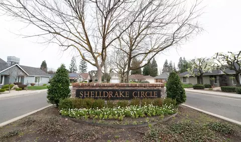 586 E Shelldrake, Fresno, CA 93730