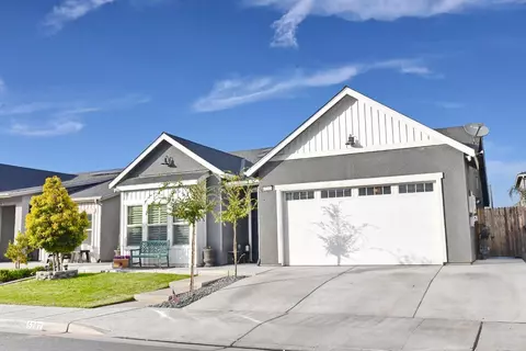5282 W Huffman Ave, Fresno, CA 93722