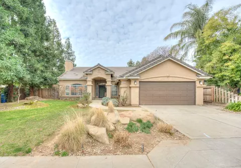 10379 N Sierra Vista Ave, Fresno, CA 93730