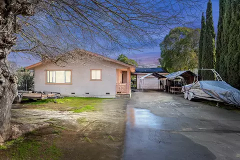 2432 Beachwood Dr, Merced, CA 95348