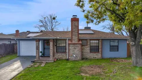 2334 Fine Ave, Clovis, CA 93612