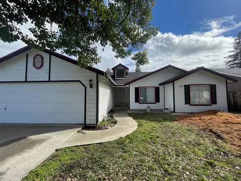 2242 N Katy Ave, Fresno, CA 93722