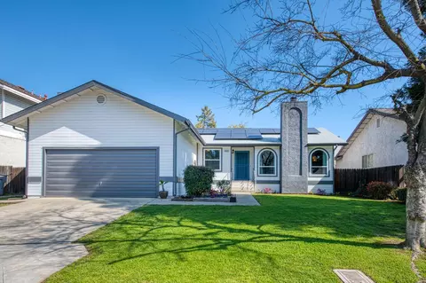 6048 E Iowa Ave, Fresno, CA 93727