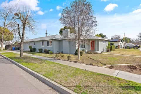 3907 E Garland Ave, Fresno, CA 93726