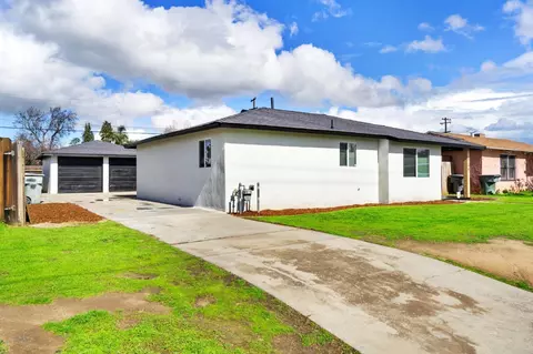734 W Clinton Ave, Fresno, CA 93705