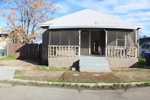 2205 E Webster Ave, Fresno, CA 93701
