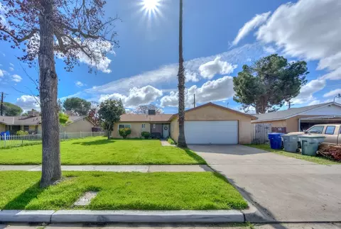 5820 E Andrews Ave, Fresno, CA 93727