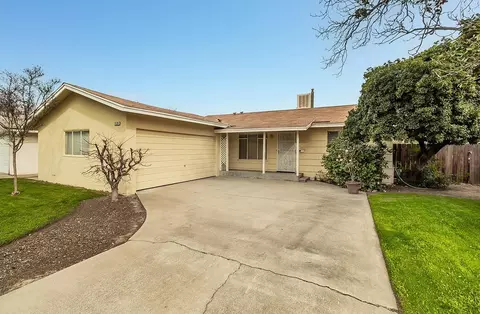 1528 N Chance Ave, Fresno, CA 93703