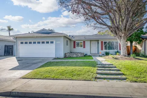 2274 Fordham Ave, Clovis, CA 93611