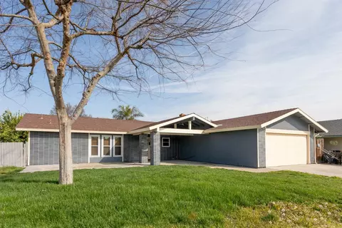1550 La Vida Ct, Porterville, CA 93257