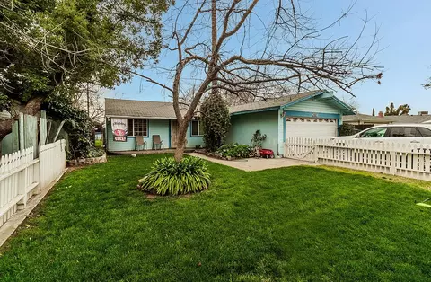 3683 N Ezie Ave, Fresno, CA 93727
