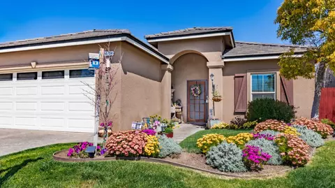4704 W Joline Ave, Fresno, CA 93722