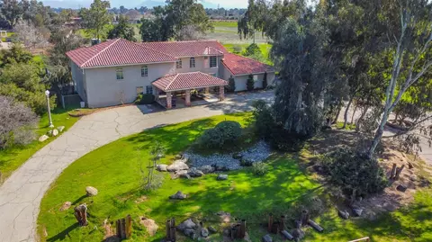 6708 N Autumn Ave, Clovis, CA 93619