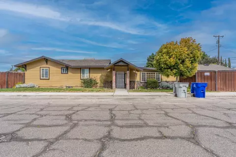 1700 Dolores St, Atwater, CA 95301