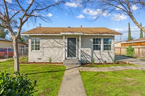 1019 E Drummond Ave, Fresno, CA 93706