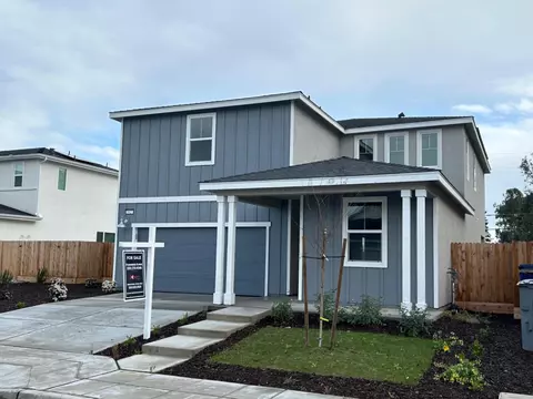 5927 W Laguna Ave, Fresno, CA 93722