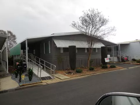 221 W Herndon Ave #209, Pinedale, CA 93650