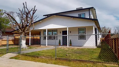 3560 S Frank Ave, Fresno, CA 93725