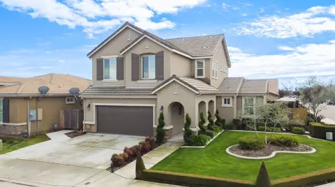 3408 Sussex Ave, Clovis, CA 93619