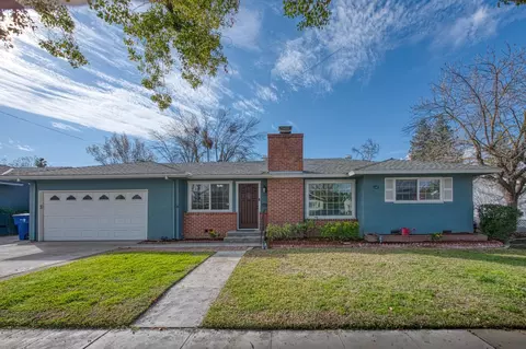 1107 W Norwich Ave, Fresno, CA 93705